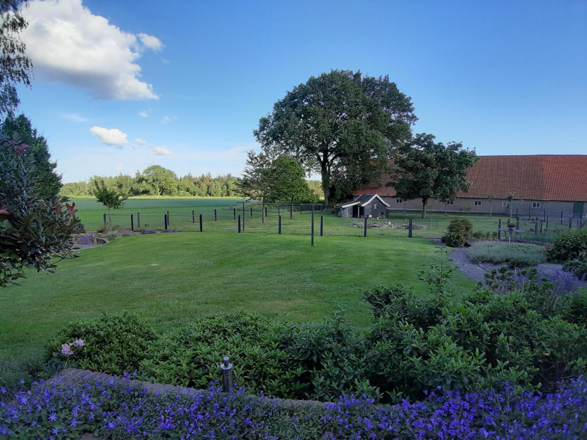 Het Tuffel Huuske Bed & Breakfast ฮาคส์แบรเกน ภายนอก รูปภาพ